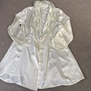 Victoria’s‎ Secret Women’s Night Robe M/L Ivory Peignoir Lace Elegant Romantic